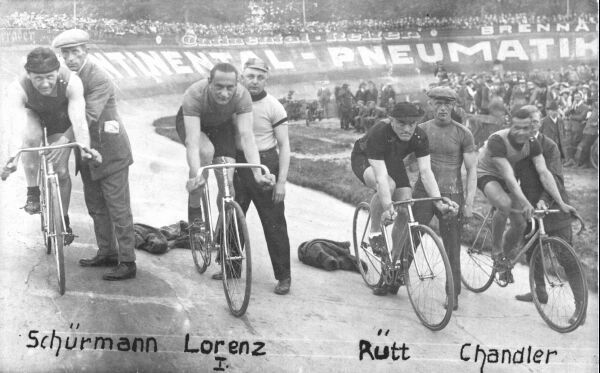 Schrmann, Lorenz, Rtt und Schandler am Start 1922
